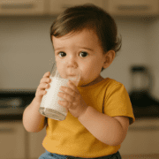 Braucht mein Kind Kindermilch