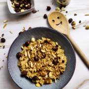 Apfel-Zimt-Porridge Frühstück im Winter