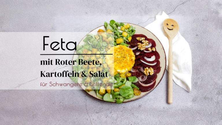 Feta Schnitzel Rote Beete Carpaccio, angerichtet auf einem beigen Teller mit Vogerlsalat und Kartoffeln